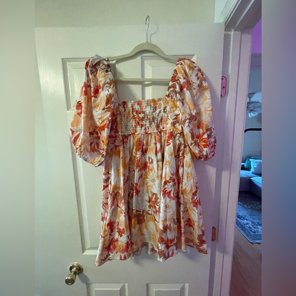 Abercombie and Fitch ruched bodice puff sleeve mini dress - Picture 2 of 4